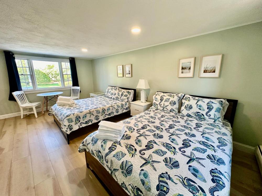 Large Double Room interior